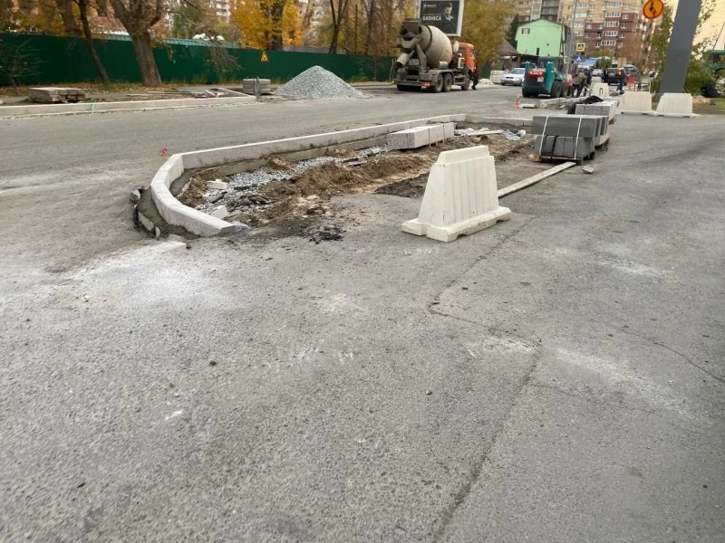Бетон под бордюры в Москве
